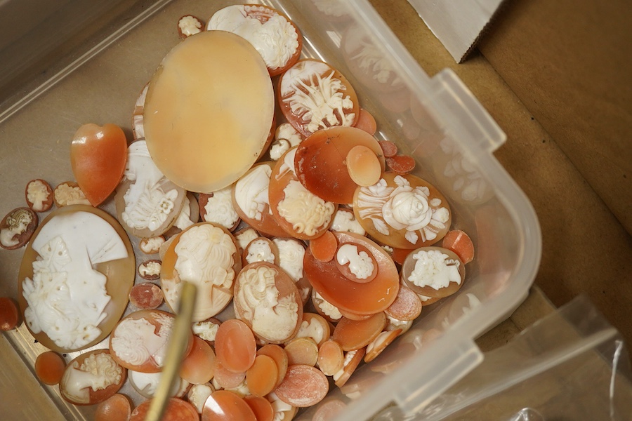 A quantity of assorted costume and and other jewellery including amethyst beads, malachite beads, tiger's eye quartz pendant, unmounted shell cameos, etc. Condition - poor to fair to good